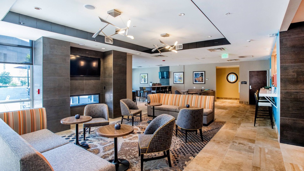 Downtown Denver Hotel | Staybridge Suites Denver Downtown by IHG
