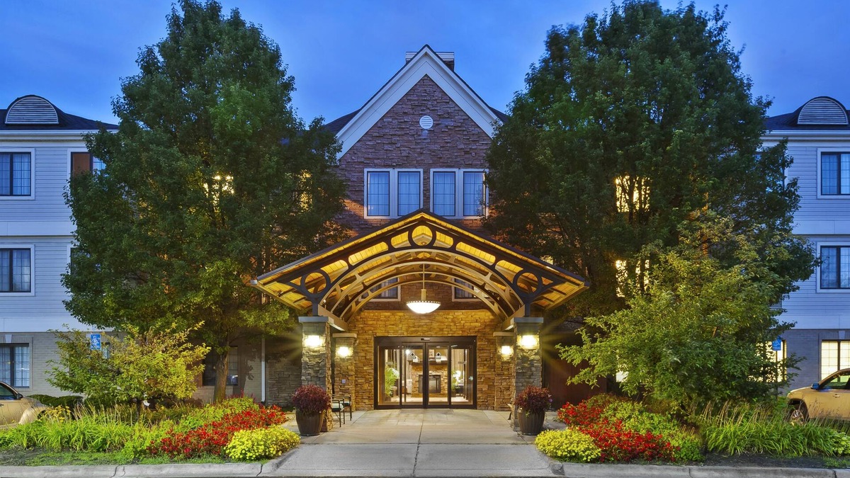 Utica Hotel | Staybridge Suites Detroit-Utica by IHG