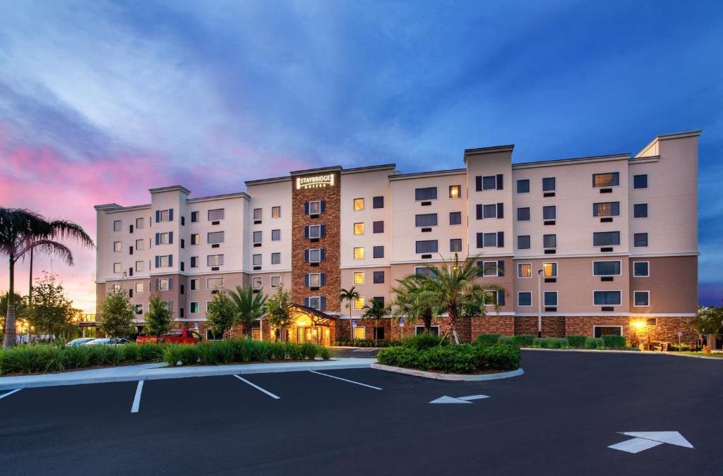 Hollywood Hotel | Staybridge Suites - Fort Lauderdale Airport - West by IHG