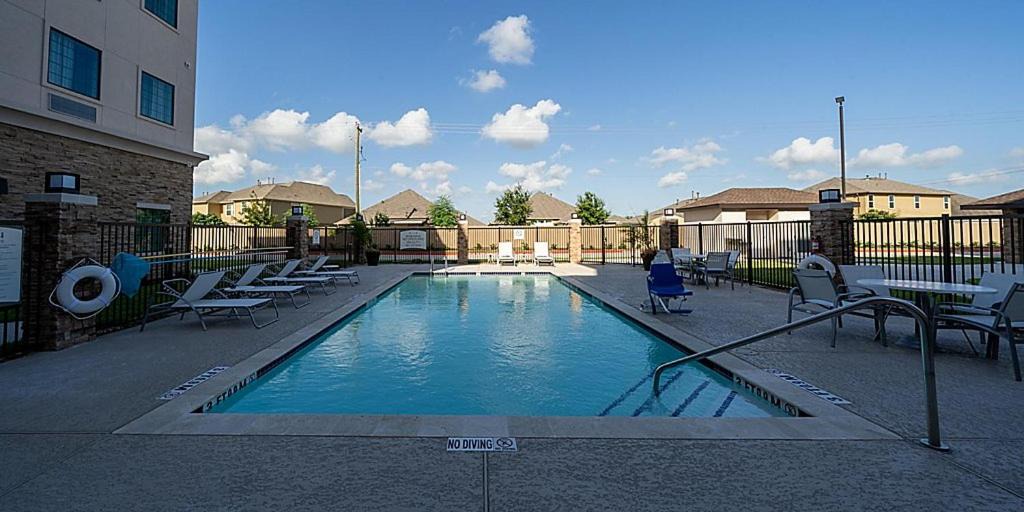 FM 1960 Hotel | Staybridge Suites - Houston NW Cypress Crossings by IHG
