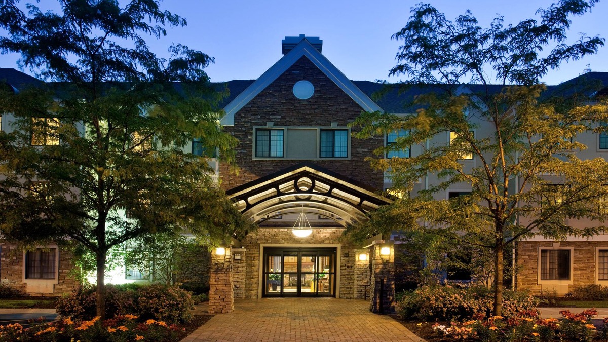 Half Day Hotel | Staybridge Suites, Lincolnshire by IHG