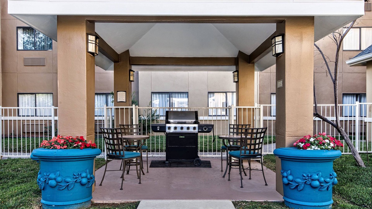 Tech Terrace Hotel | Staybridge Suites Lubbock - University Area by IHG