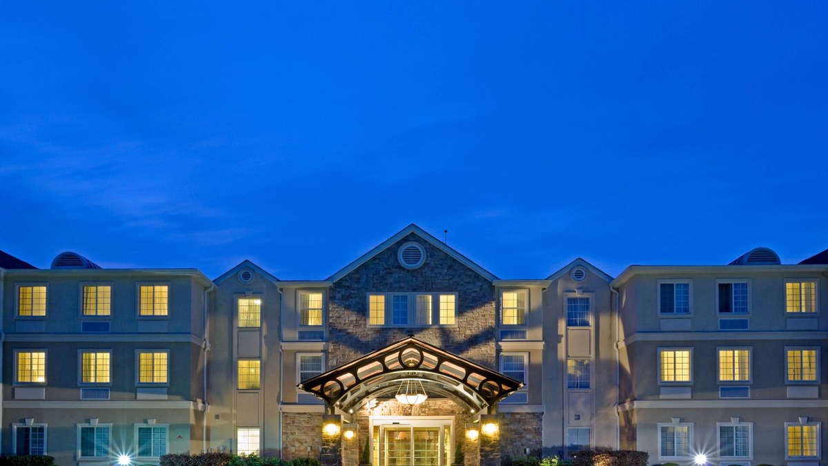Mount Laurel Hotel | Staybridge Suites Philadelphia-Mt. Laurel by IHG