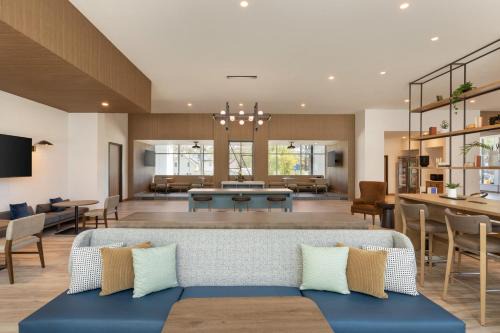 Kutzky Park Hotel | Staybridge Suites Rochester - Mayo Clinic Area by IHG