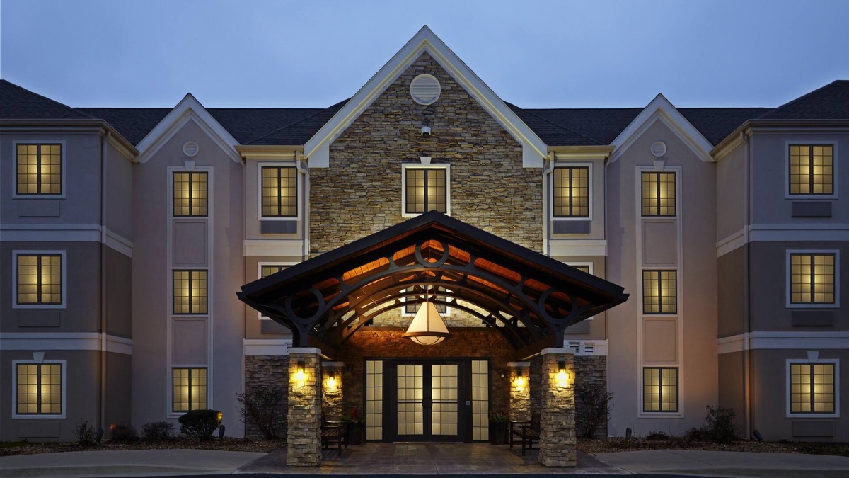 Springfield Hotel | Staybridge Suites South Springfield by IHG