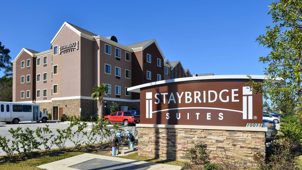 Tomball Hotel | Staybridge Suites Tomball - Spring Area by IHG