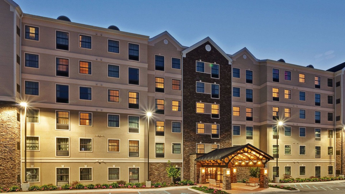 West Seneca Hotel | Staybridge Suites West Seneca by IHG