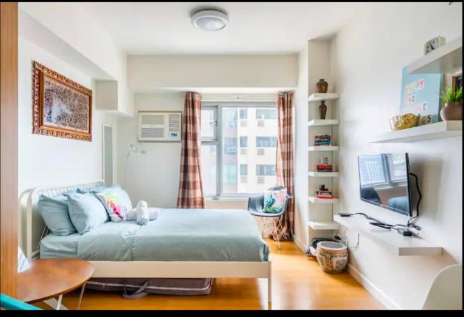 Barangay 670 Apartment | Staycation in Manila (2 min. walk to Robinson's)