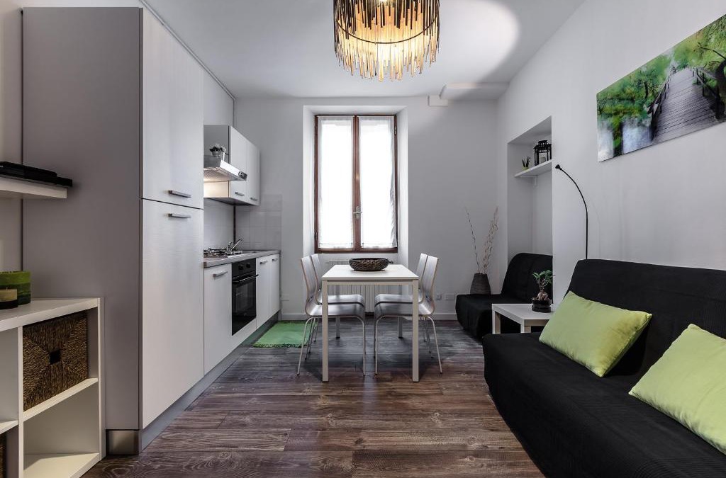 Varesine Apartment | StayEasy Fara12 - Central Station & downtown walking distance