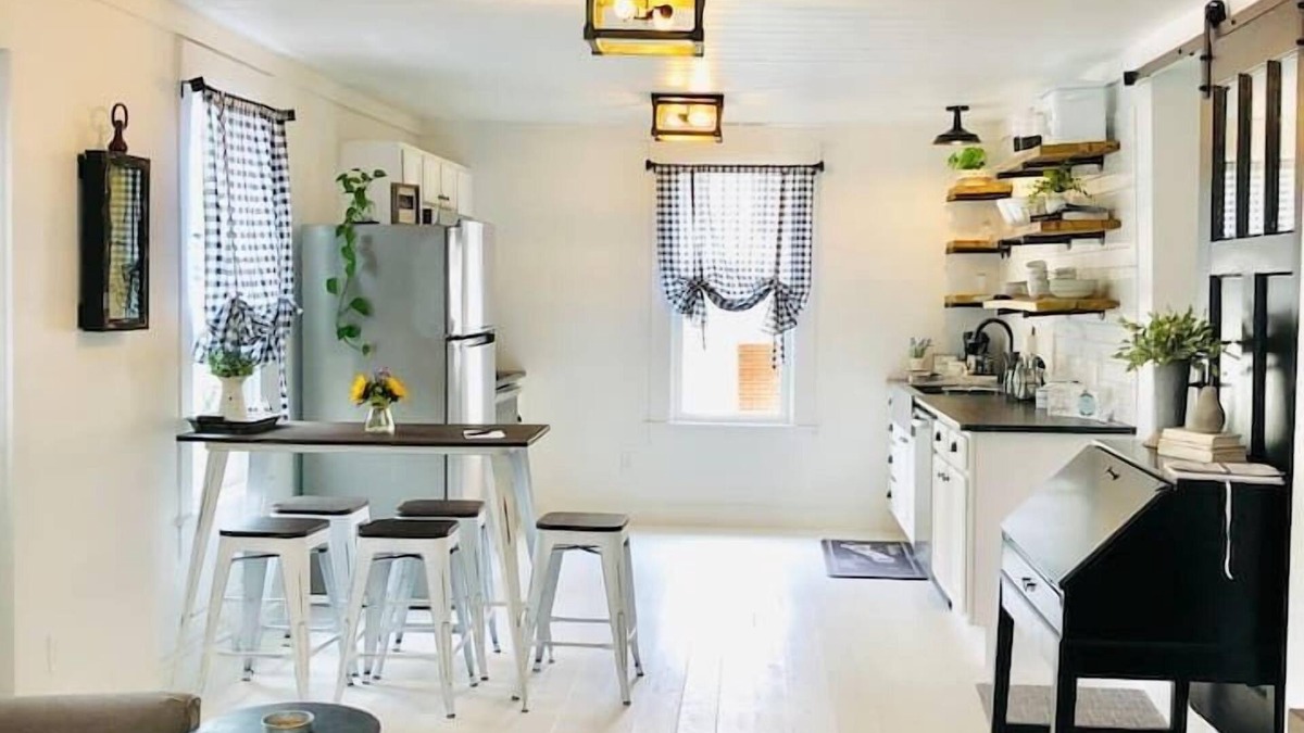 Springboro Apartment | Stayin On Main, Springboro Ohio - Great Location!