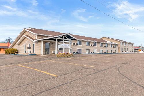 Little Falls Hotel | StayInn Little Falls
