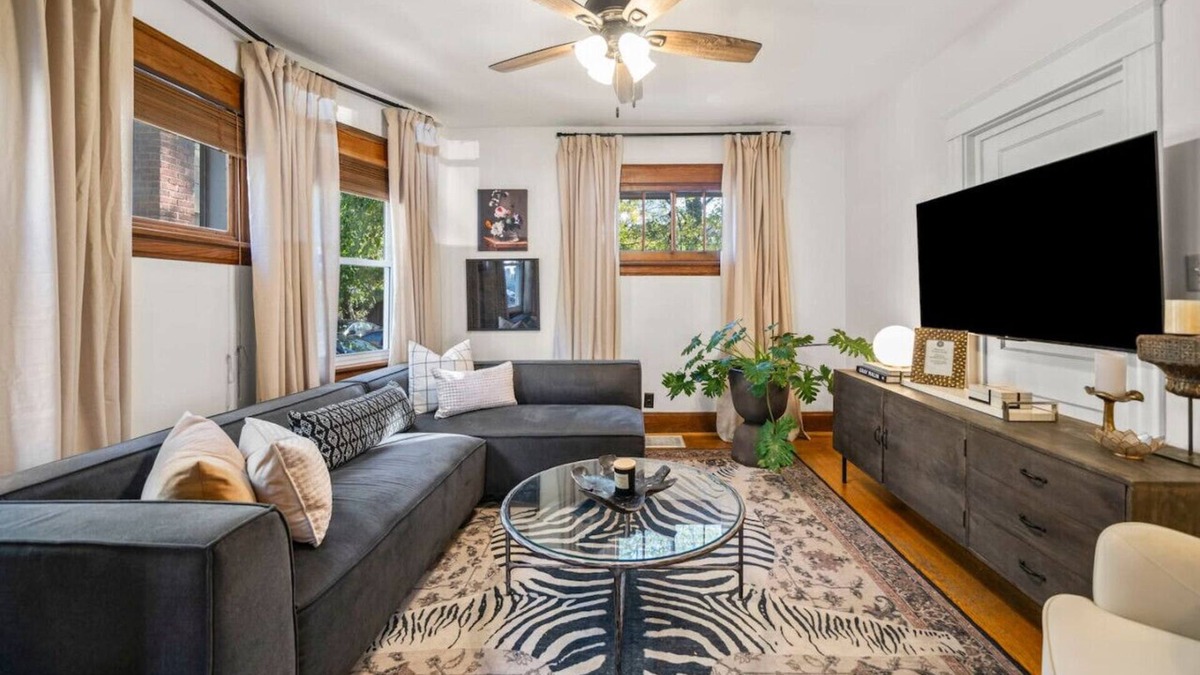 Clifton Heights House | StayMoerlin | Clifton