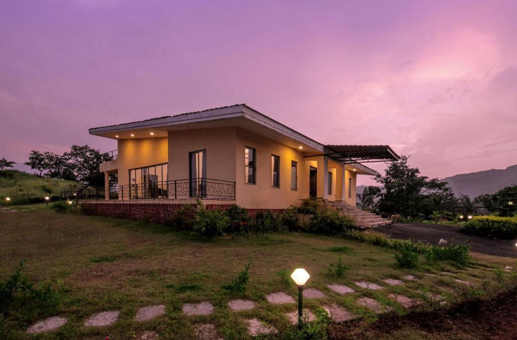 Kurvande Villa | StayVista's Shivom Villa 8 - A Serene Escape with Views of the Valley and Lake