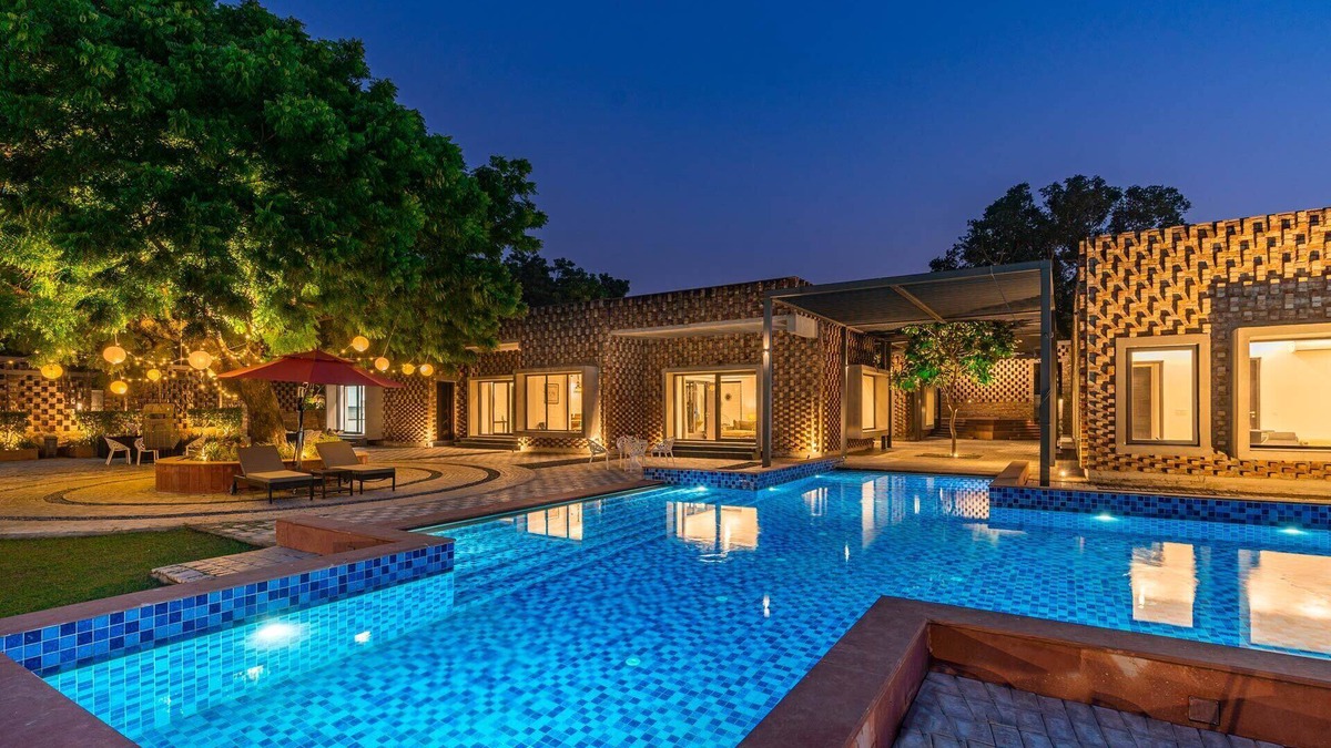 South West Villa | Stayvista @ The Brick House w/Private Pool & Lawn