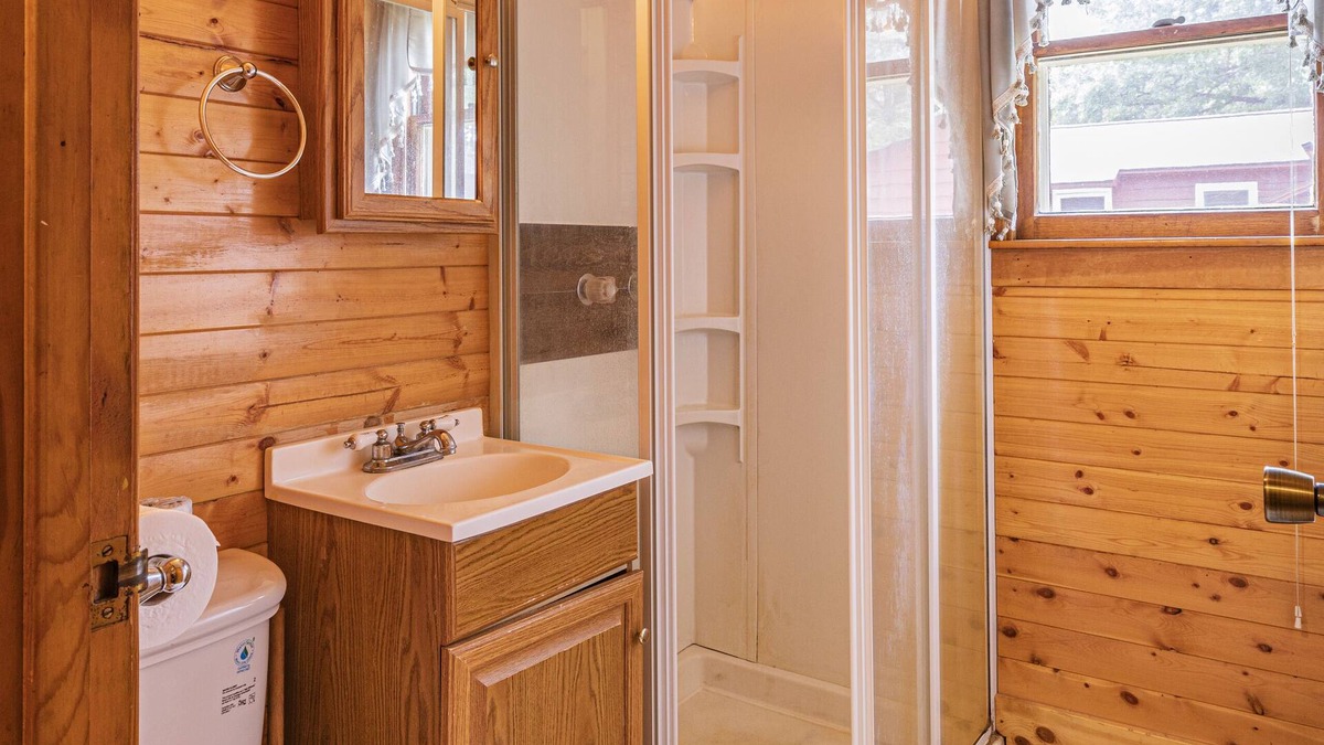 Walker Cabin | Steamboat Bay Resort Cabin 2 - Rustic cabin close to the beach