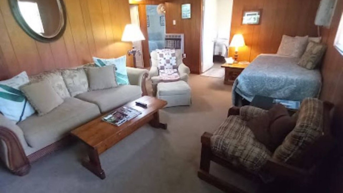 Satsuma Cabin | Stegbone's Fish Camp - Cabin 5