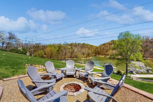 Caryville House | Stegs Retreat
