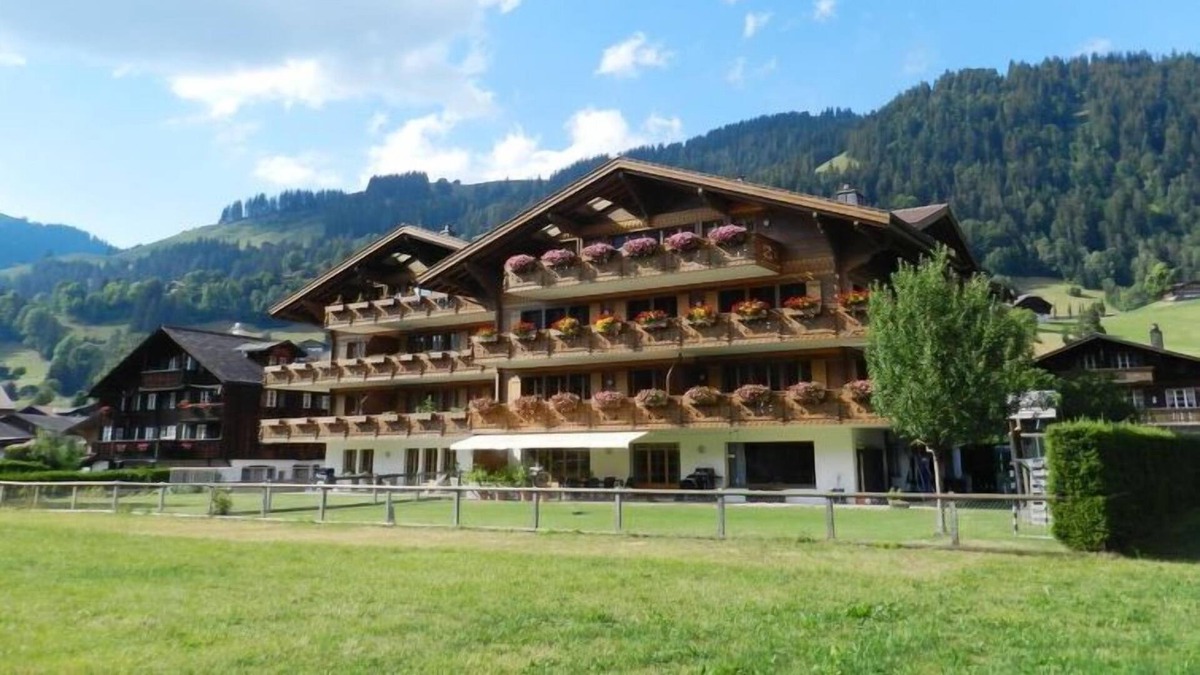 Saanen Apartment | Steinbock by Interhome