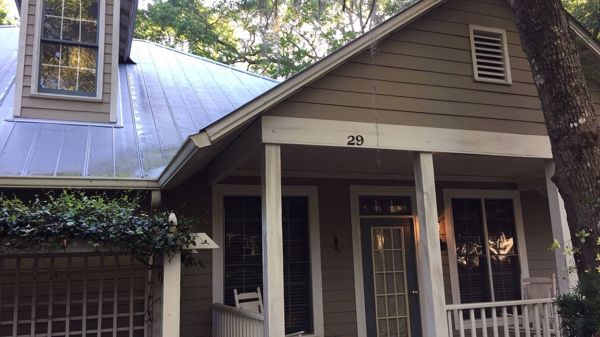 Steinhatchee Cottage | Steinhatchee Landing-Jasmine B -Creekside- Dog Friendly - Third Night Free