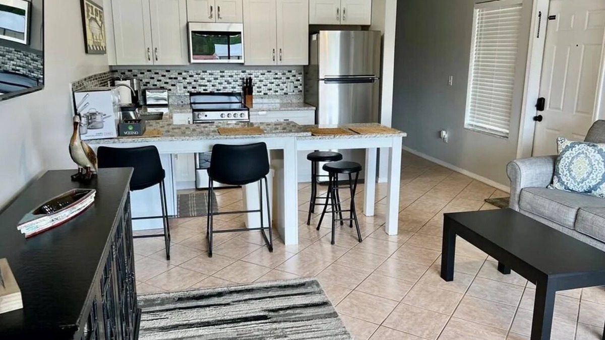 Steinhatchee Condo | STEINHATCHEE PLACE CONDO UNIT 205-1/1 Recently upgraded with premium features