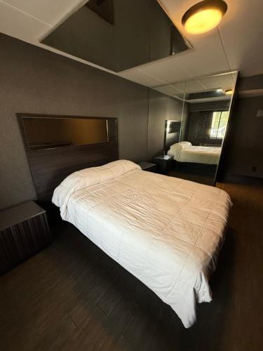 Wakefield Hotel | Stella Hotel Bronx