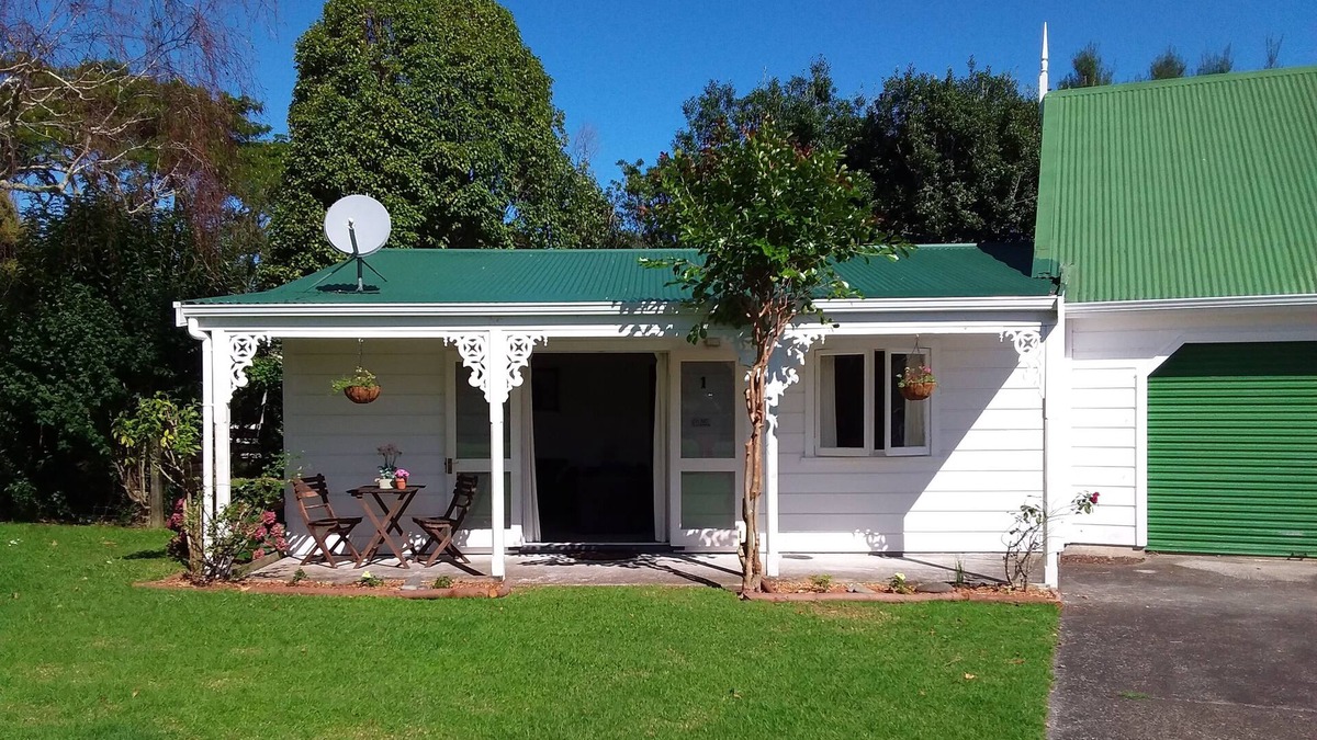 Coromandel Cottage | Stellar Cottage - Set on Sunny & Serene 1.75 Acres. Close to Town/wi-fi
