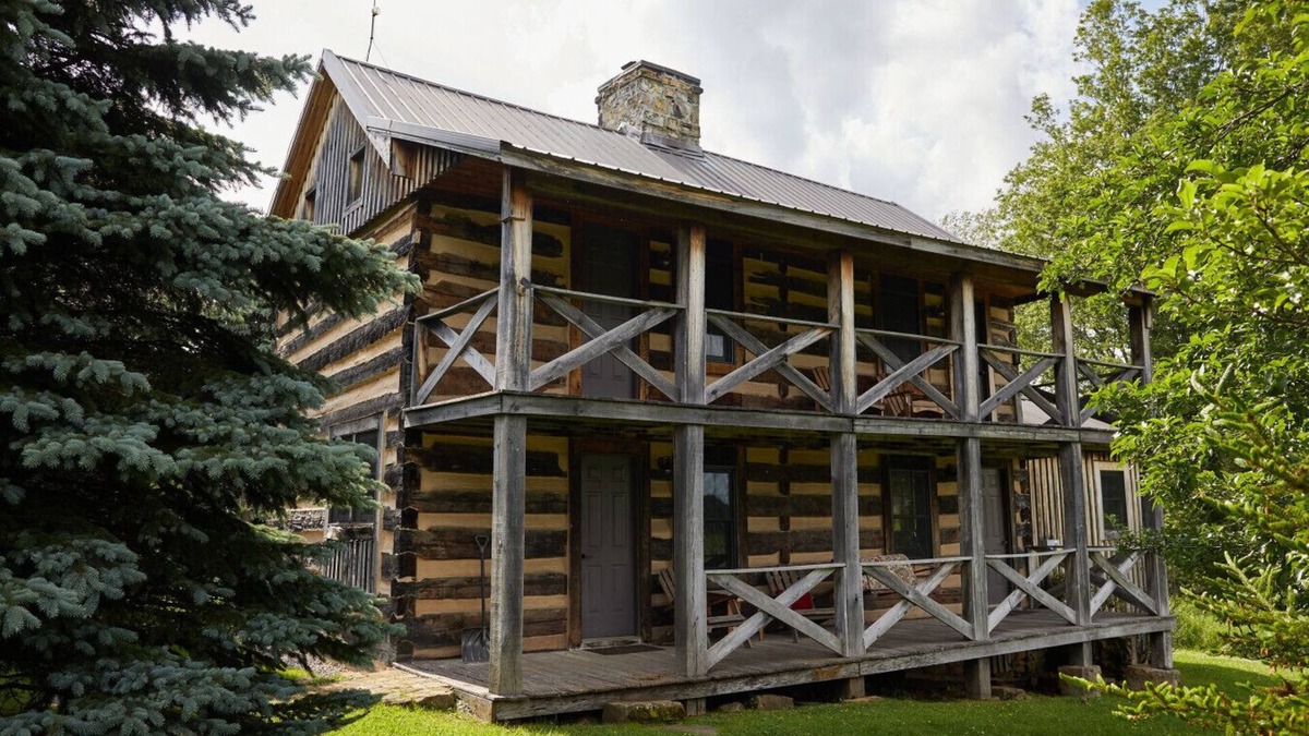 Davis House | Step Back in Time at the Historic Cooper Homestead – Canaan Valley’s Last Original Cabin