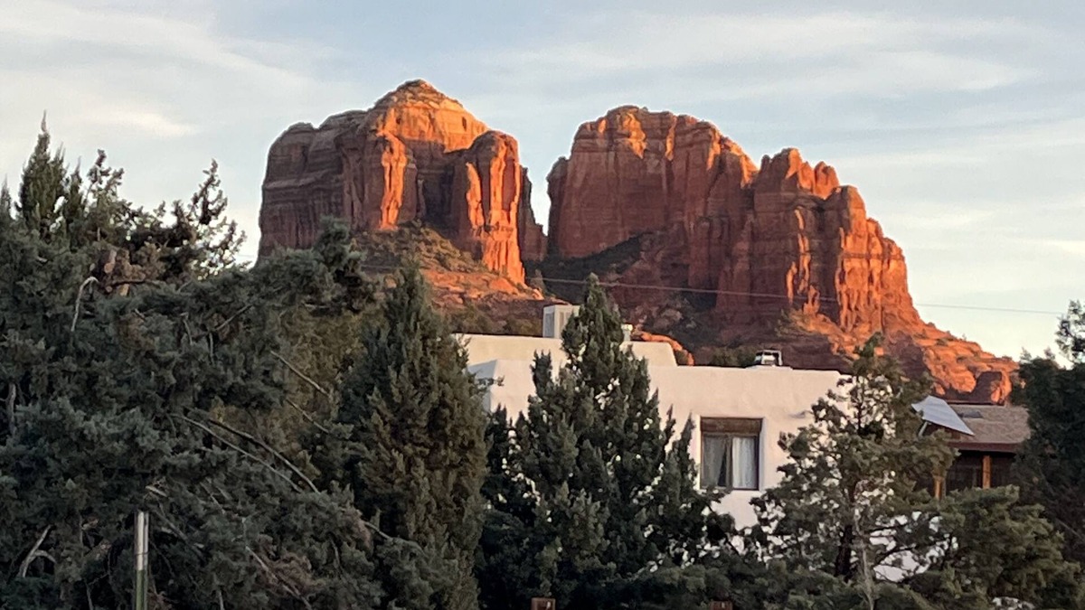 West Sedona Cabin | Step into nature and glorious hikes right out your door! Sweet, private cabin.