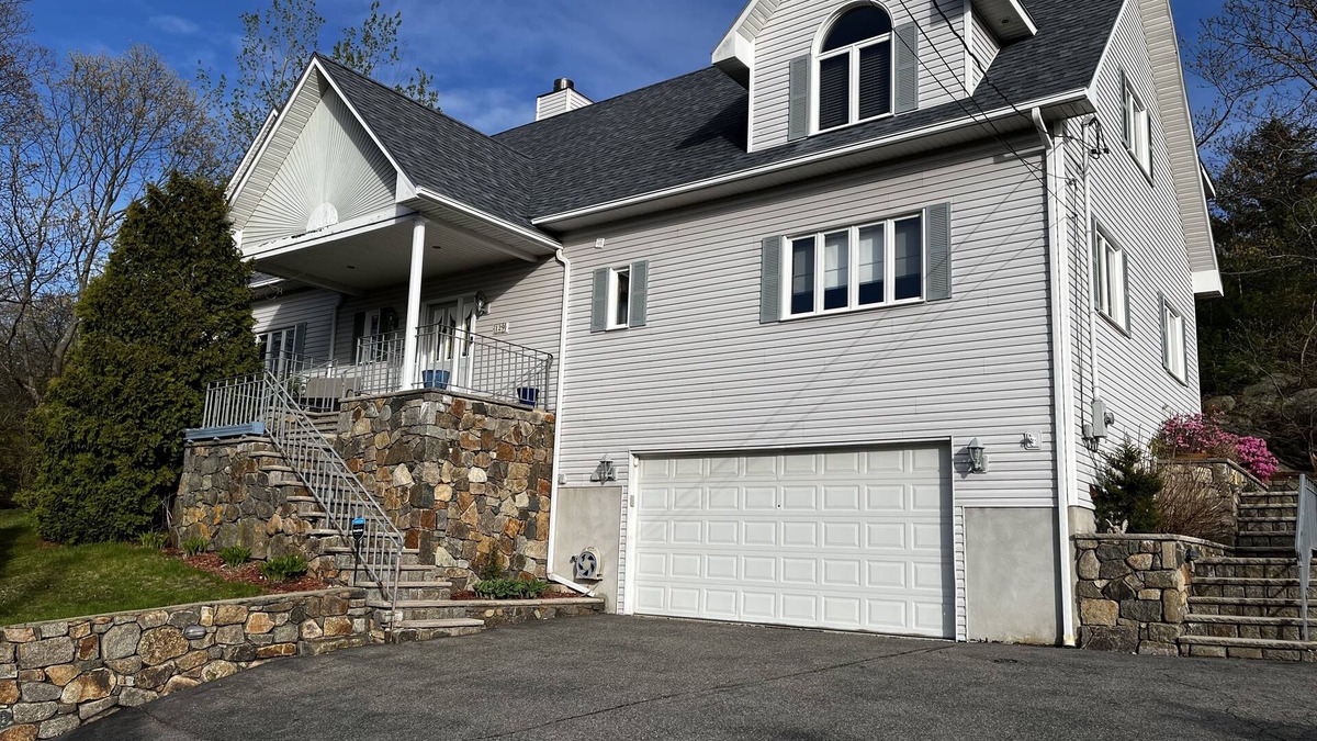 Gloucester House | Steps Away from Good Harbor & Long Beach! Spacious Home for Groups of All Sizes!