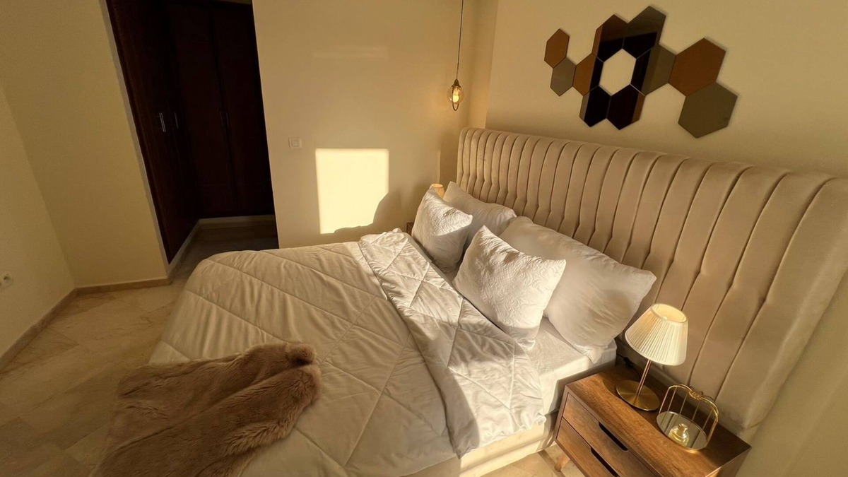 Bni Makada Apartment | steps from everything