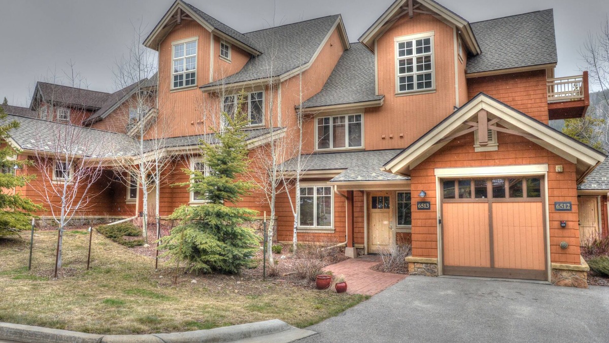 Keystone House | Steps from Heated Pool and Minnie's Cabin. Close to Keystone Ski Shuttle