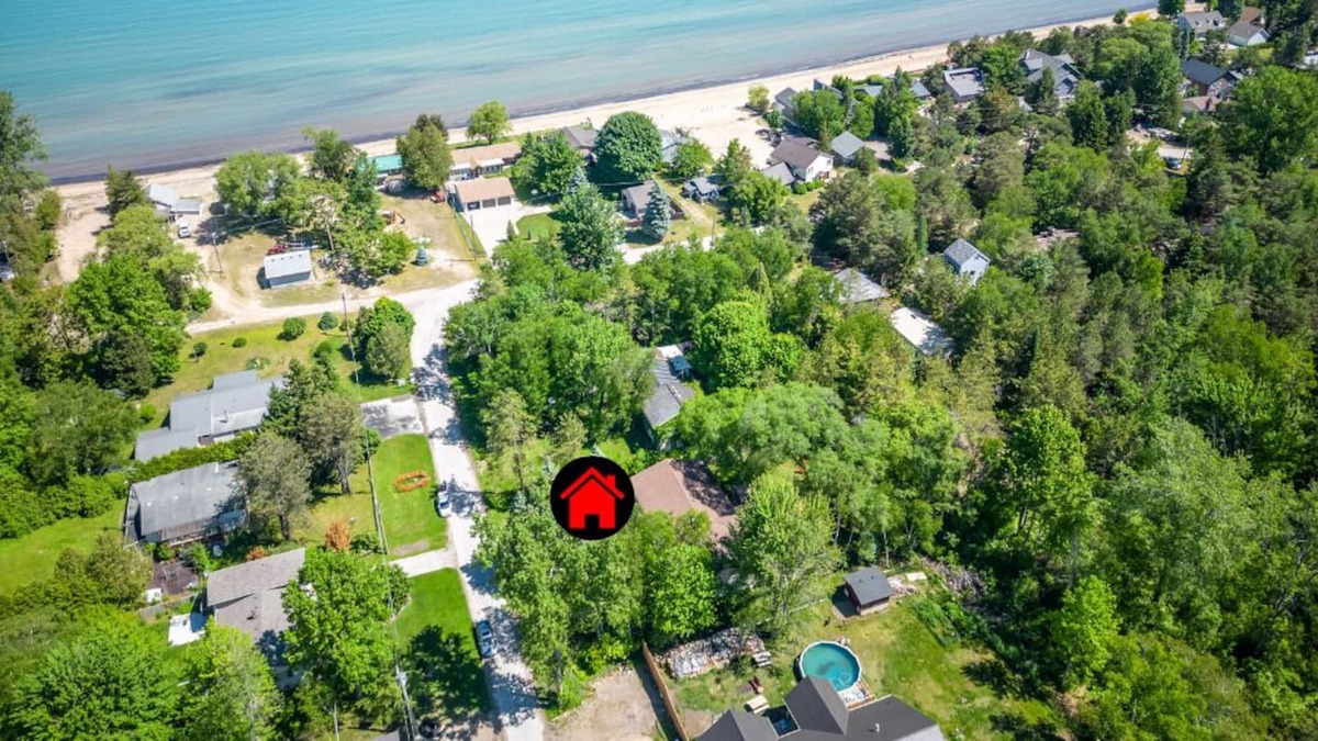 Kettle Point 44 House | Steps from Ipperwash Beach and Restauraunts