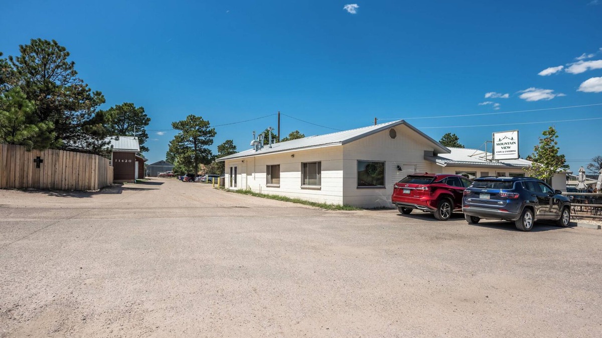 Colorado Springs Cabin | Steps from Mountain View Cafe! 2 bedroom attached cabin w/fenced private yard!