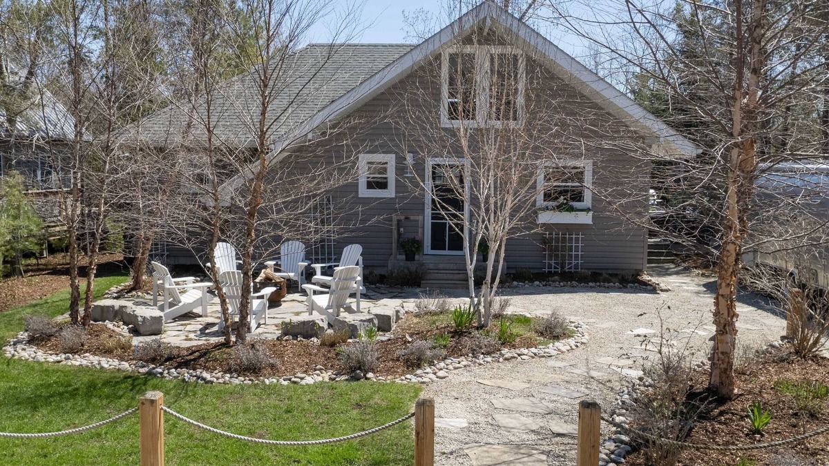 Huron-Kinloss Cottage | Steps from sandy beach - Lurgan Beach cottage