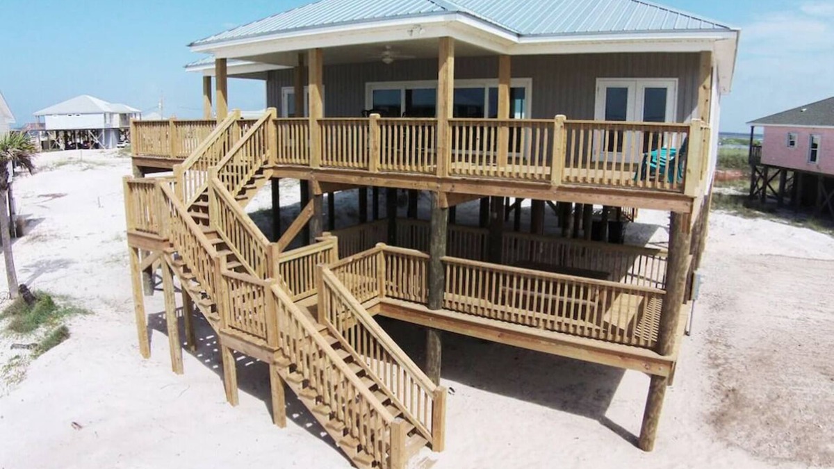 Dauphin Island House | Steps from the Beach! Water view from each bedroom! Great for multiple families!