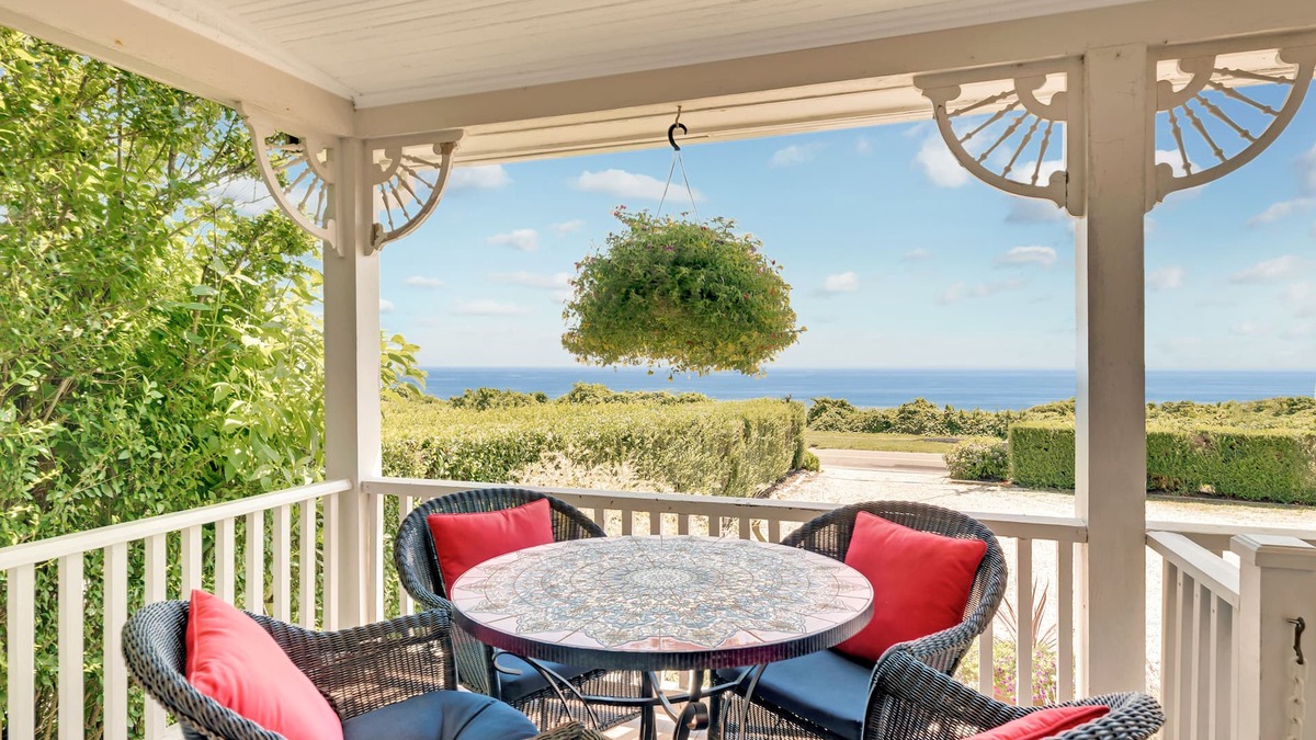 Montauk House | Steps from the Ocean