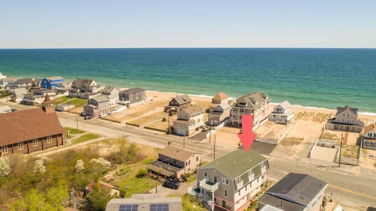 Salisbury Beach Apartment | Steps to Beach | Cozy 1BR + Yard | Sleeps 4 + AC
