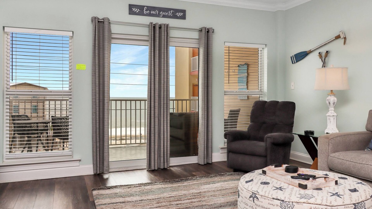 Port St. Joe Condo | ☀️Steps to Beach, Gulf Views-Covered Parking-Paradise Shores 305☀️