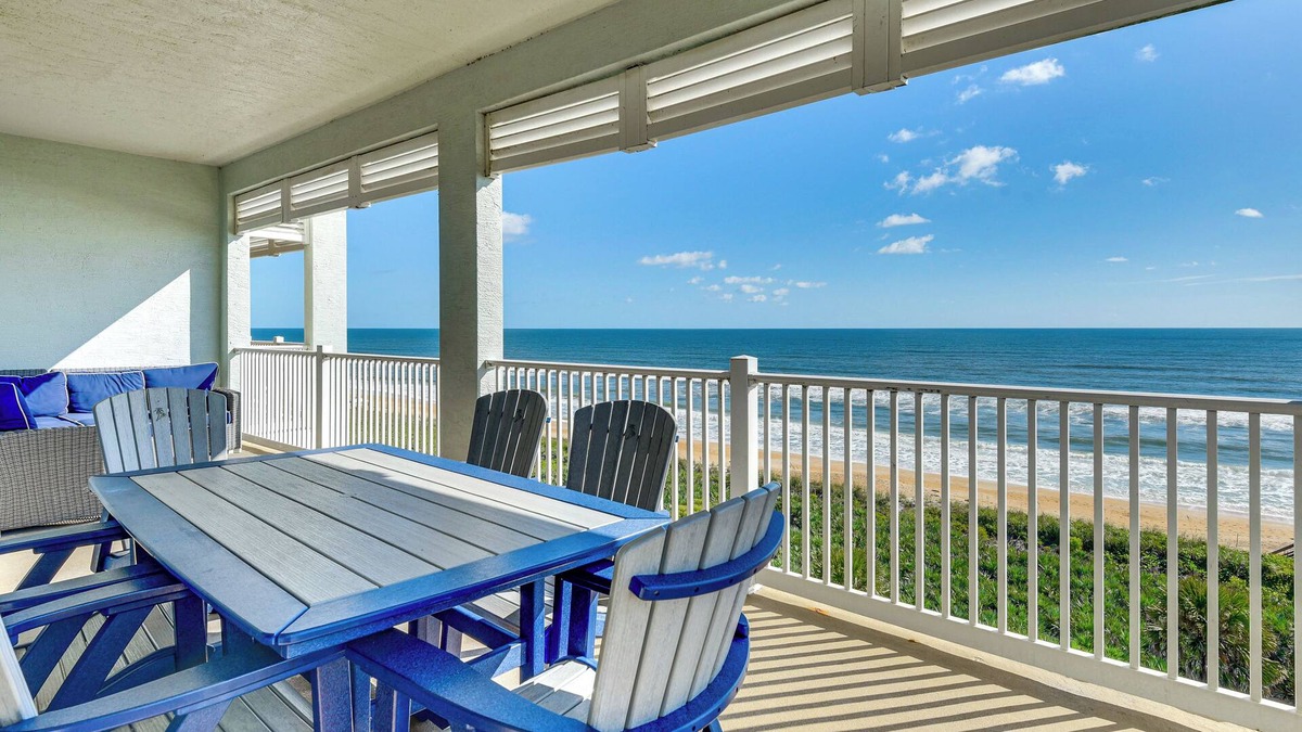 Palm Coast Condo | Steps to Beach: Palm Coast Escape w/Resort Perks!