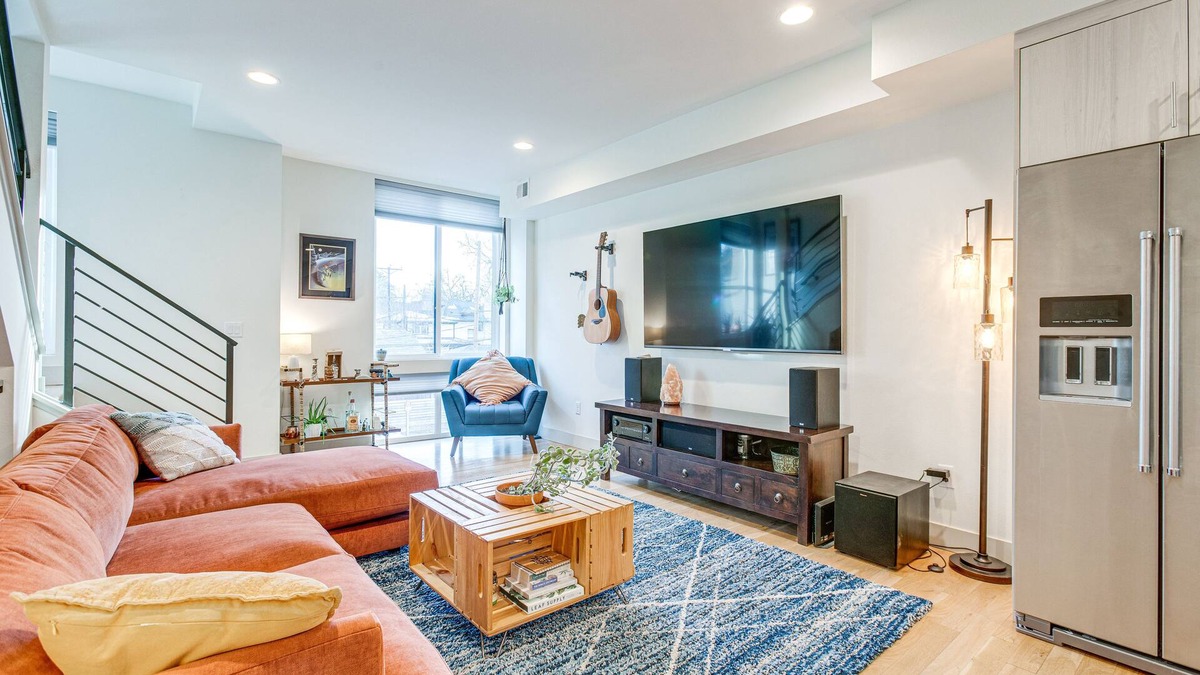 City Park West House | Steps to City Park: Townhome w/Rooftop Deck!