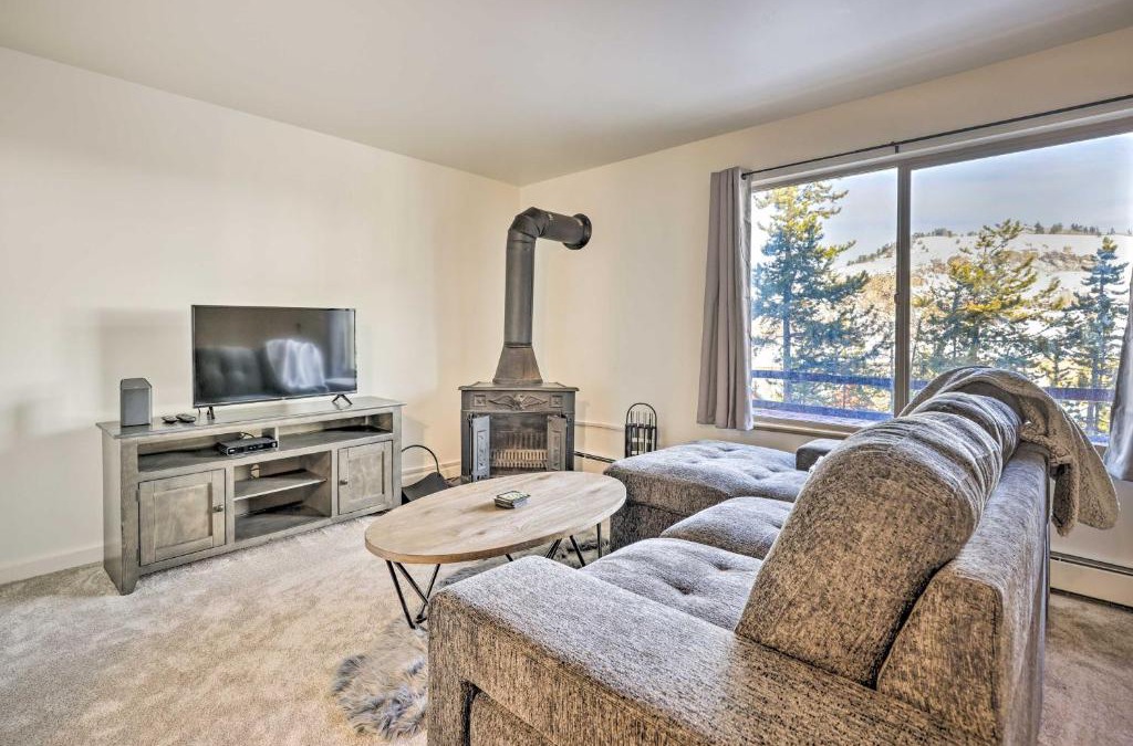 Dillon Apartment | Steps to Dillon Reservoir Mtn-View Condo