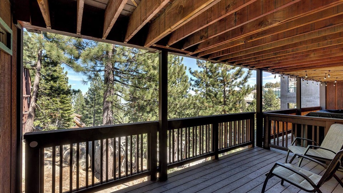 Tahoe Village Condo | Steps to Heavenly, Sleeps 4