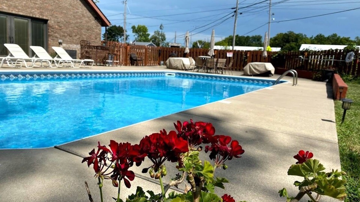 Lakeside House | Steps to Lake Erie near Lakeside - Private Hot Tub, Seasonal Pool, Recreation