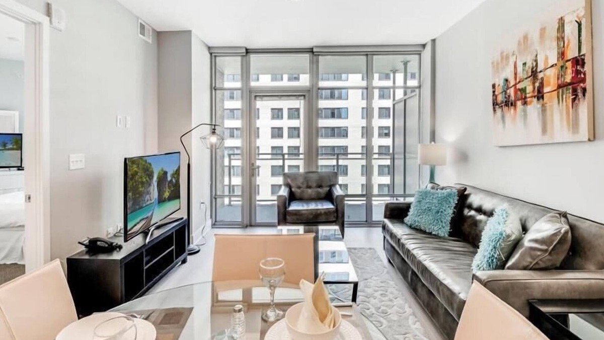 Woodmont Triangle Apartment | Steps to Metro | Full Kitchen + W/D | Near Chevy Chase| by GLS