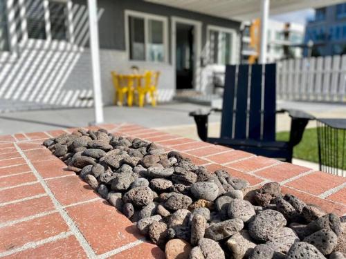 Huntington Beach Apartment | Steps To The Beach, Pacific City and Main Street - #5