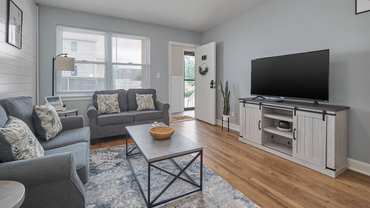 Cottage Line Apartment | Steps to the Beach/Pool, Bay Side Suite
