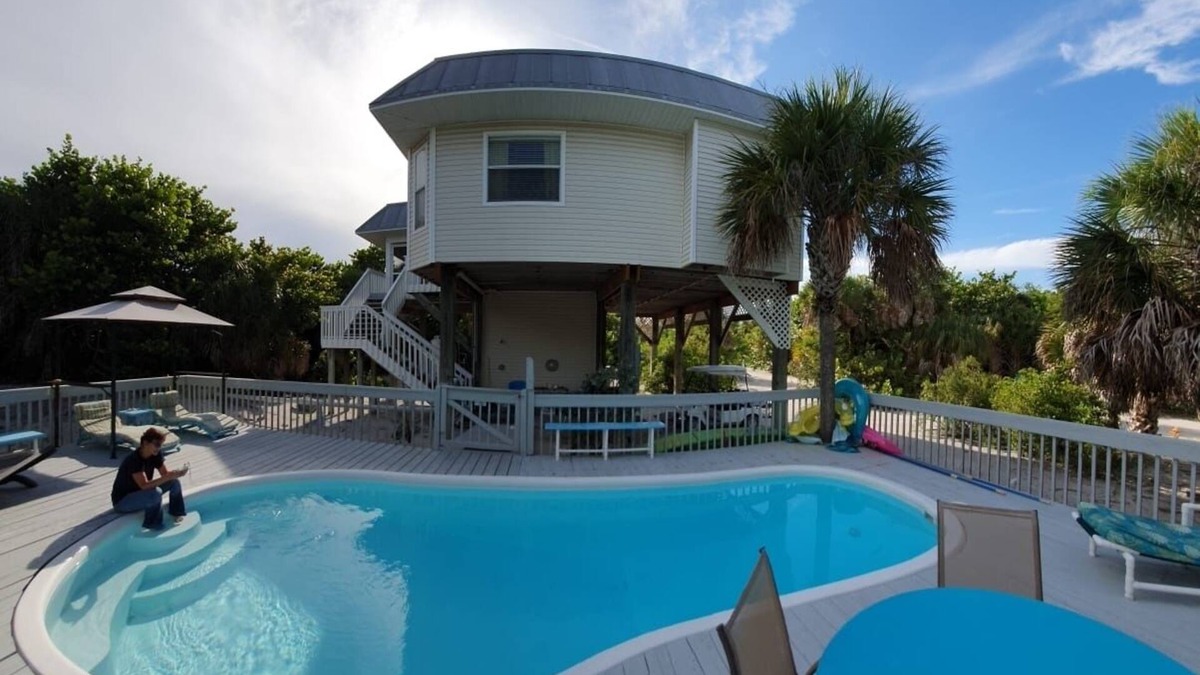 North Captiva House | STEPS TO THE BEACH - Private Heated Pool