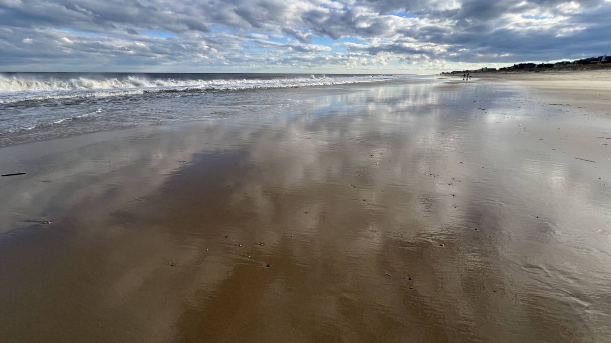 Sussex County Cottage | Steps to the beach and minutes to Rehoboth and Dewey