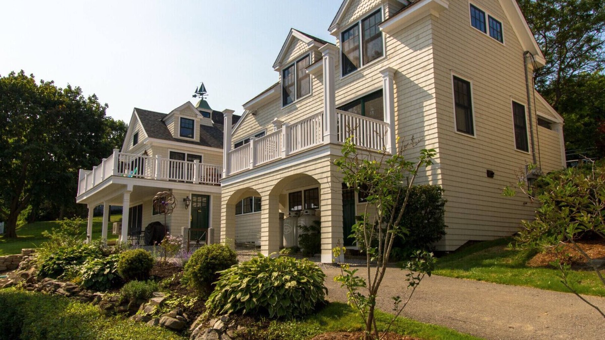 Camden Apartment | STEPS TO TOWN! Waterview and Garden Views