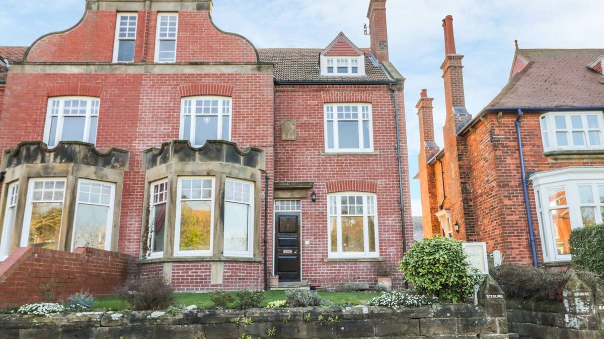 Robin Hood's Bay Cottage | STERLING HOUSE, family friendly, with a garden in Robin Hood’s Bay